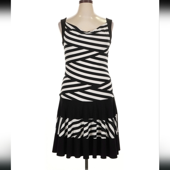 Joseph Ribkoff Dresses & Skirts - Joseph Ribkoff Black and White Patterned Midi Dress
